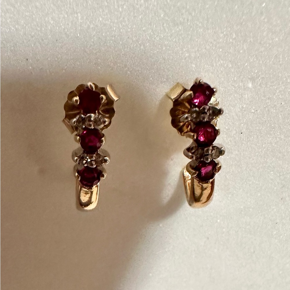 Vintage Solid 14k Ruby & Diamond Earrings 2.15 Gr. - image 4
